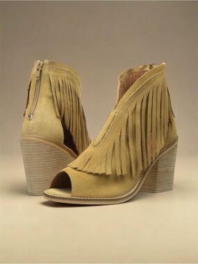 Musse & Cloud Galia Fringe Boho Boot in Camel (Tan) Size EU 37; US 7